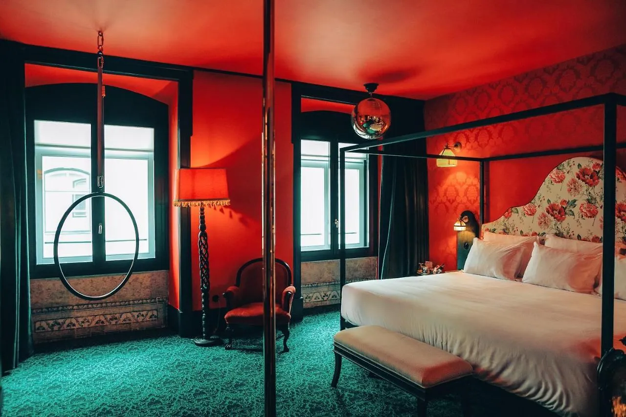 Guest house Pensao Amor Madam'S Lodge Lisbon