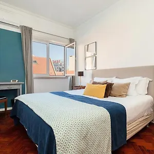 Claude Homes Rato Apartment