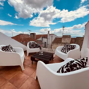 Cosy Alfama Hideout - With Rooftop Terrace Apartment