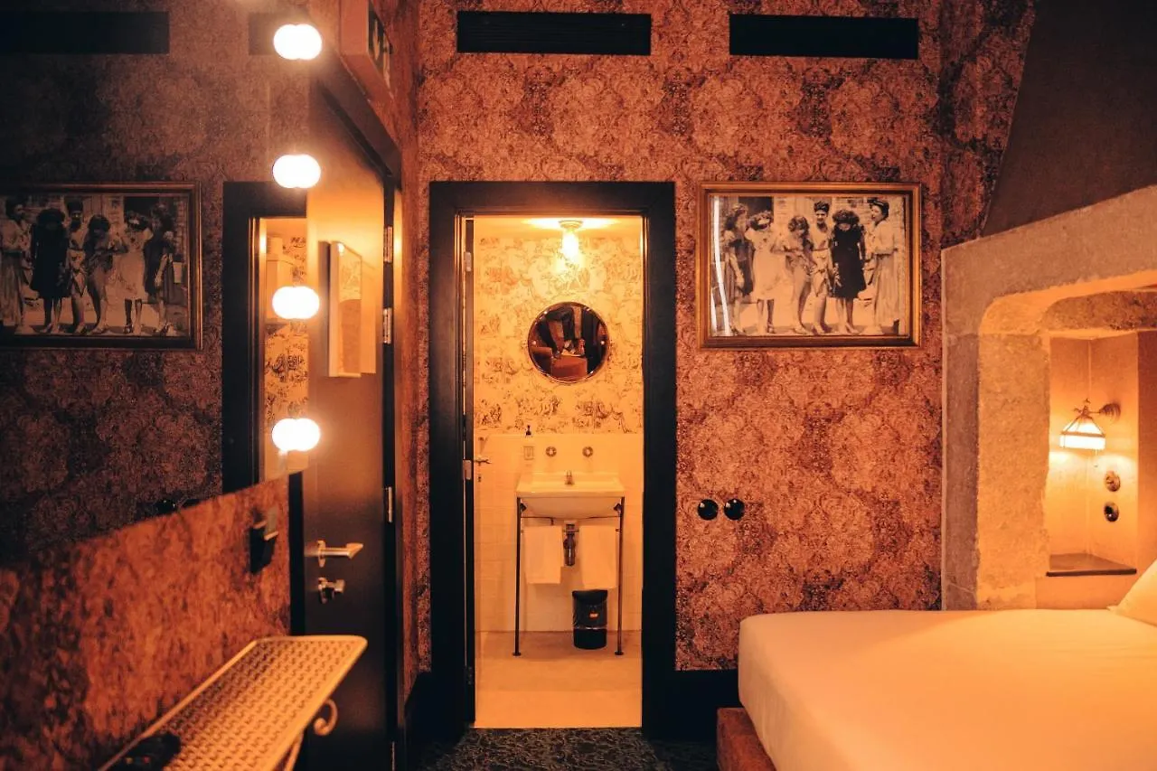 Pensionat Pensao Amor Madam'S Lodge Lisboa Portugal