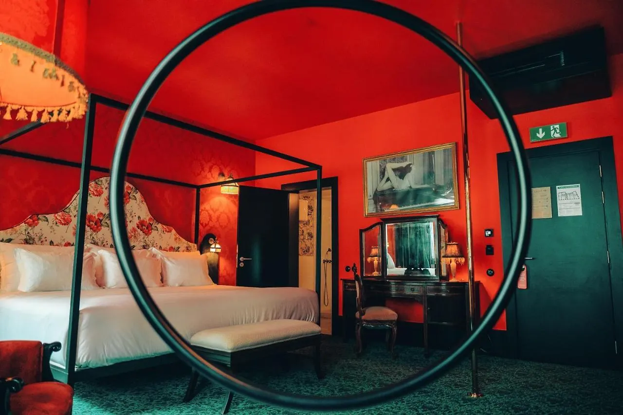 Pensao Amor Madam'S Lodge Lisboa