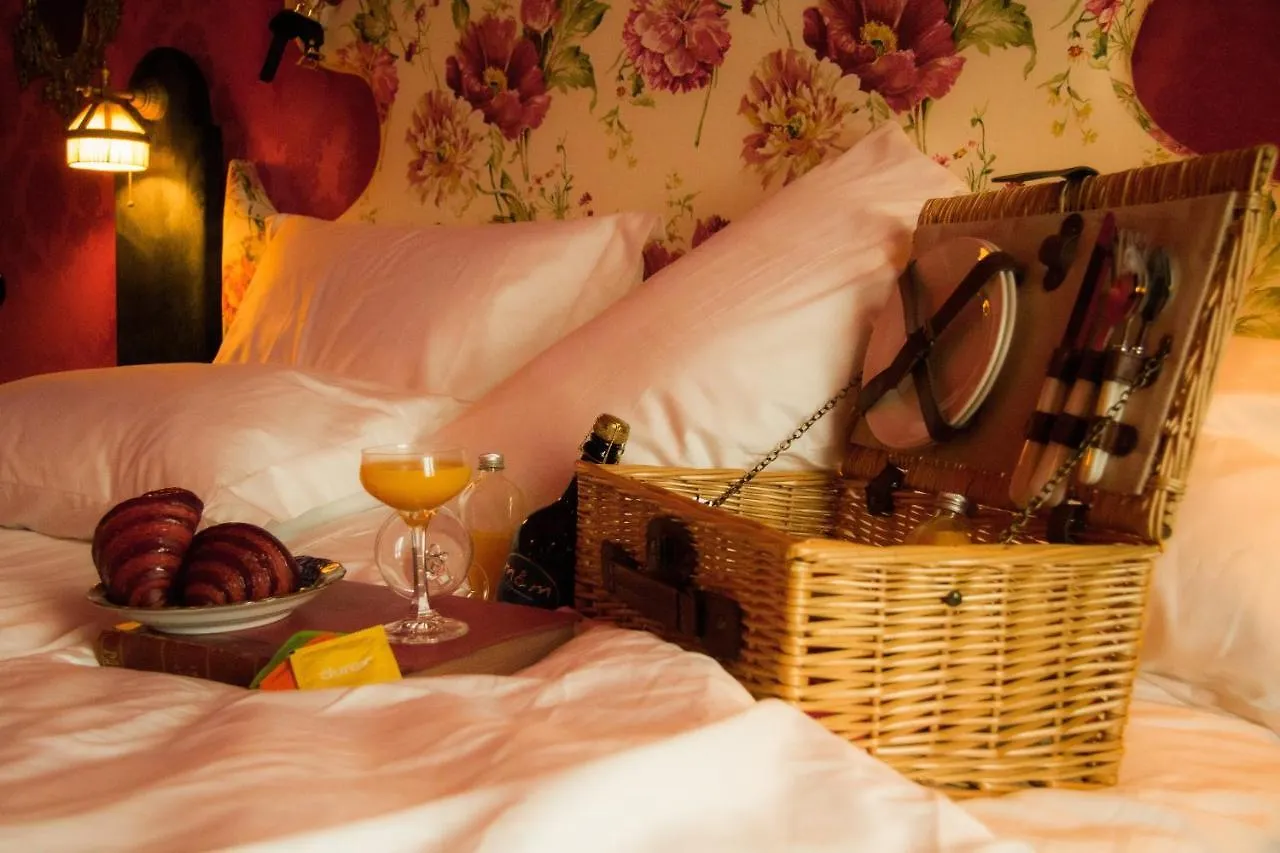 Guest house Pensao Amor Madam'S Lodge Lisbon