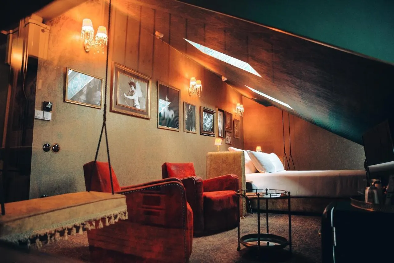Pensao Amor Madam'S Lodge Lisbon