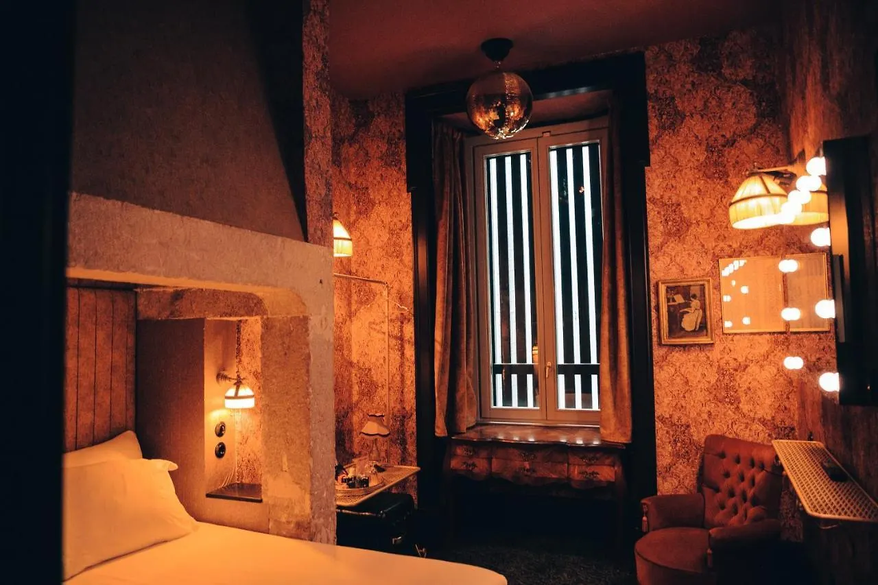 Guest house Pensao Amor Madam'S Lodge Lisbon Portugal